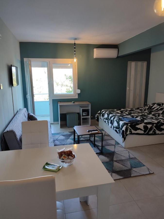 The North Apartment Kastoria Bagian luar foto